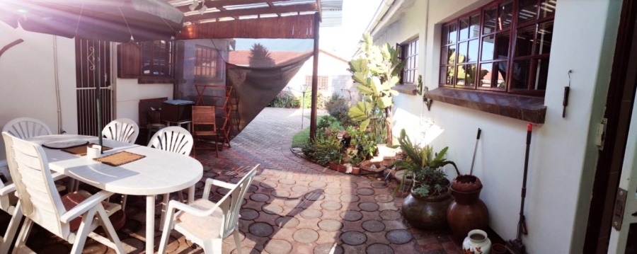 4 Bedroom Property for Sale in Noorsekloof Eastern Cape
